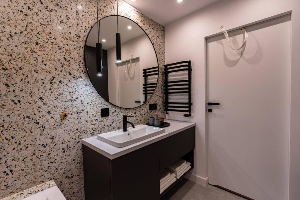 Apartament Na Grabiszynskiej Wroclaw Bagian luar foto